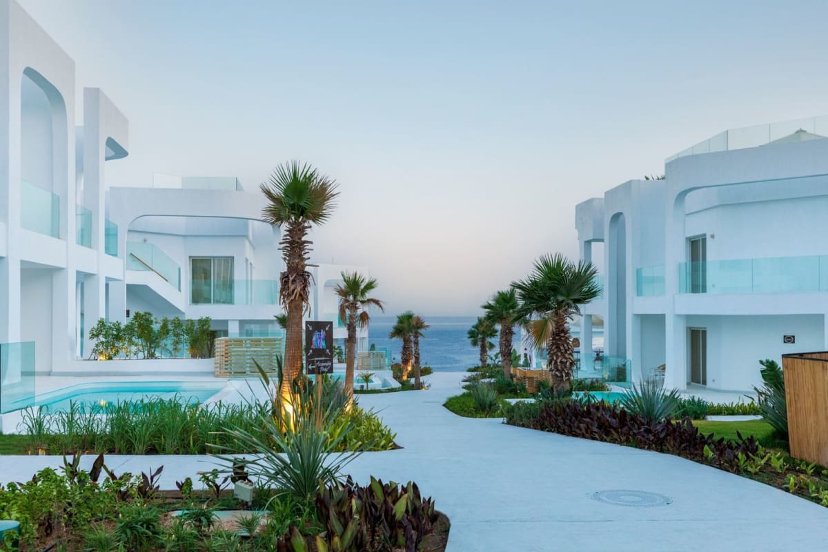 Meraki Resort SSH Adults Only 16+