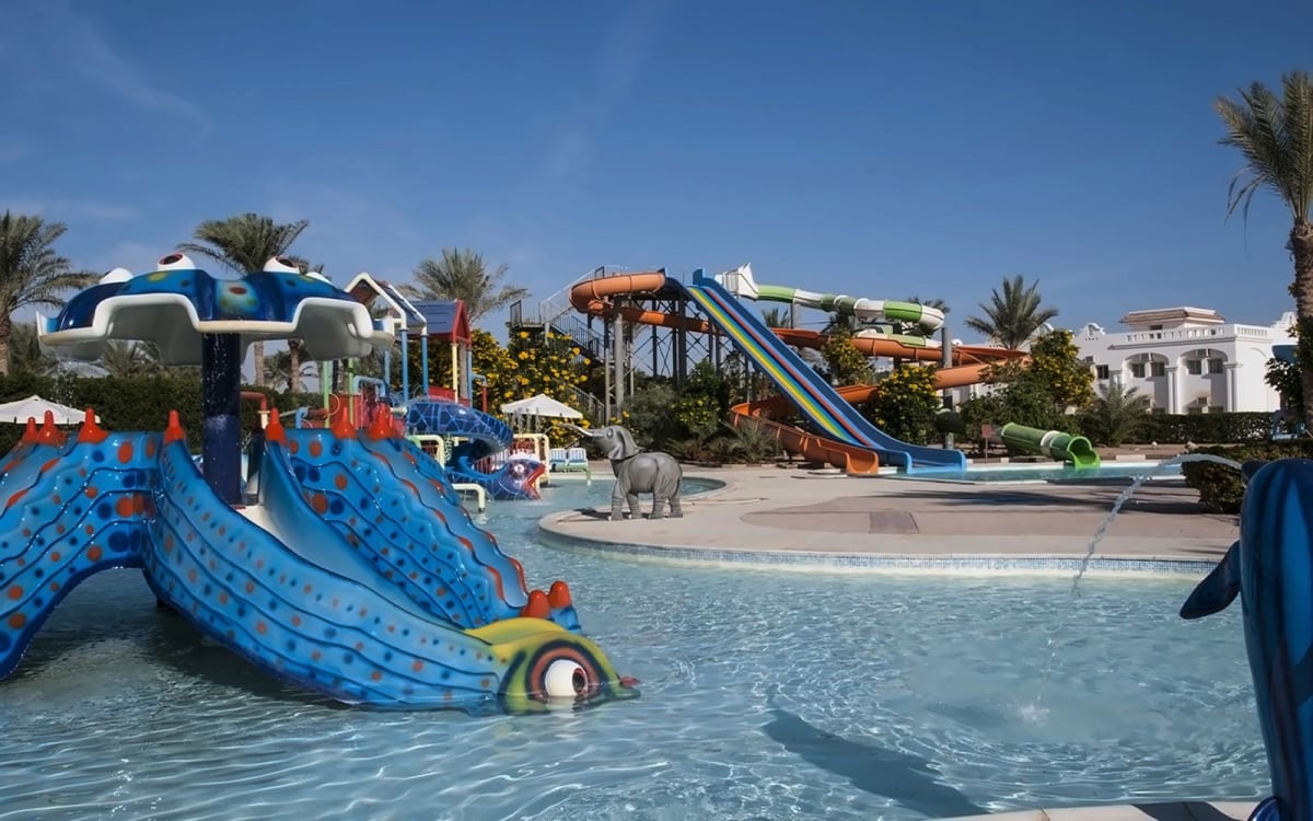 Continental Plaza Beach & Aqua Park Resort