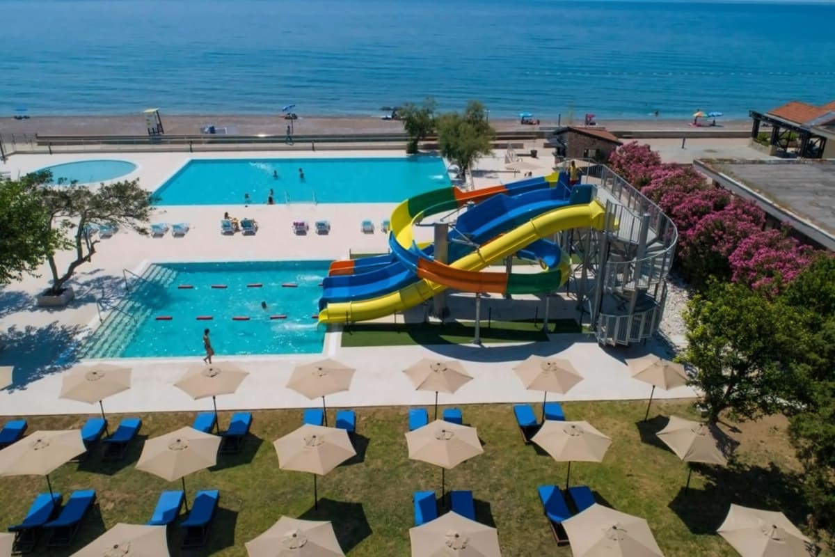 Pearl Beach Hotel