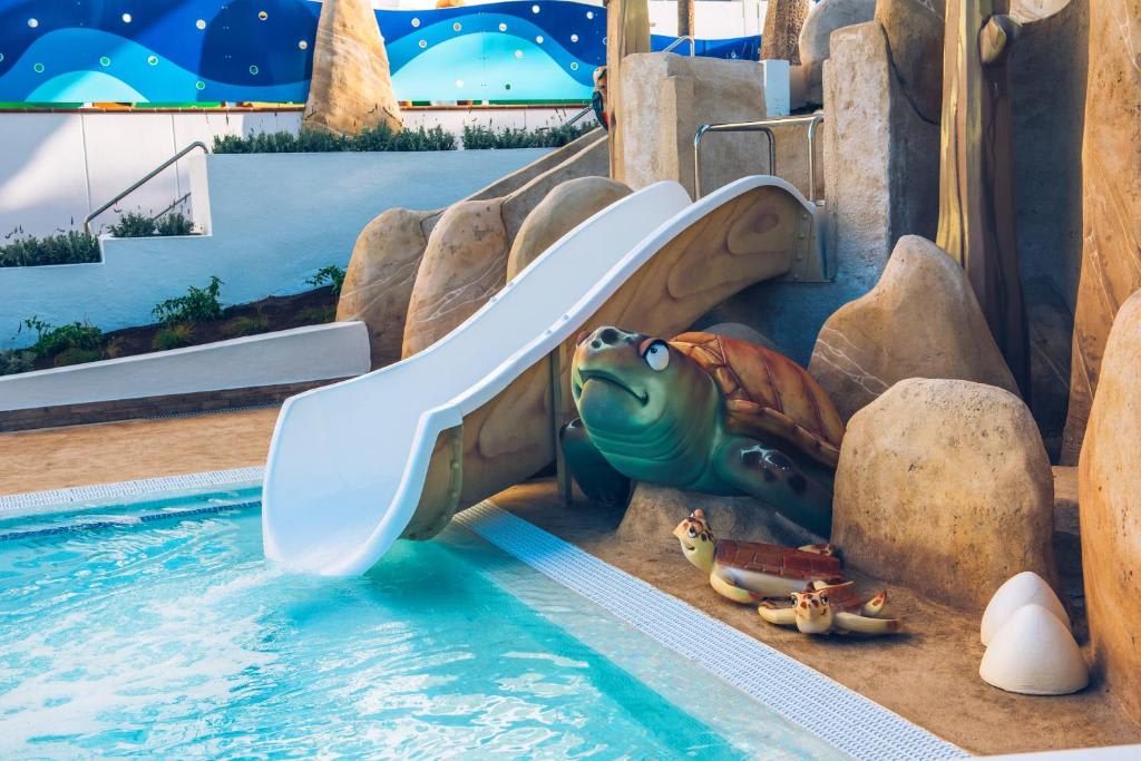 Iberostar Waves Bouganville Playa