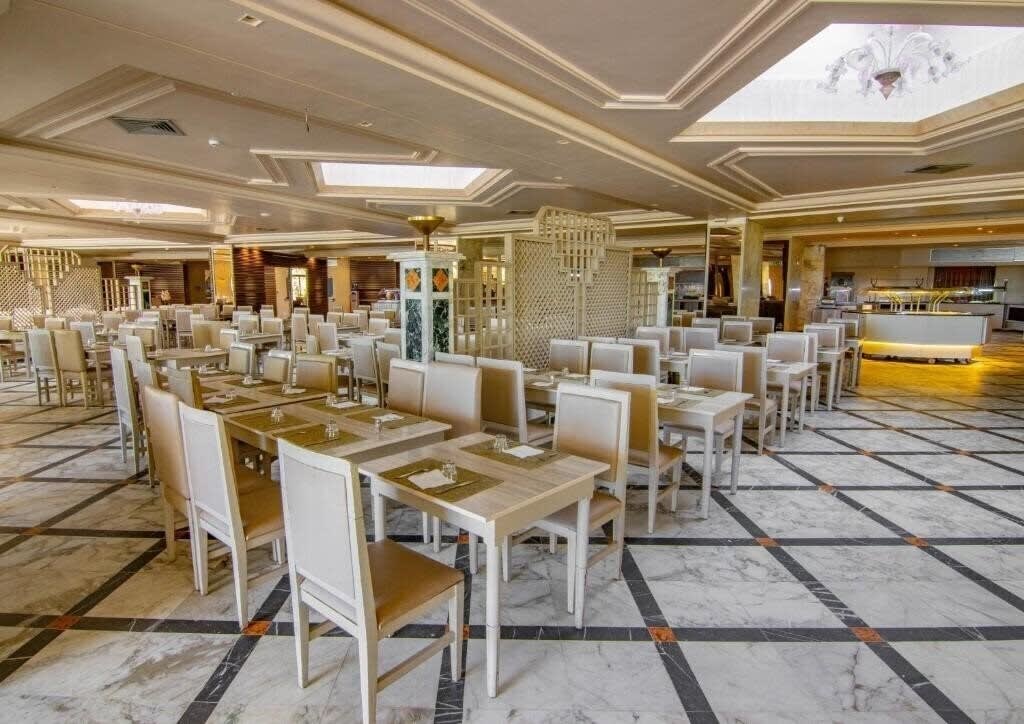 Riadh Palms Resort & Spa