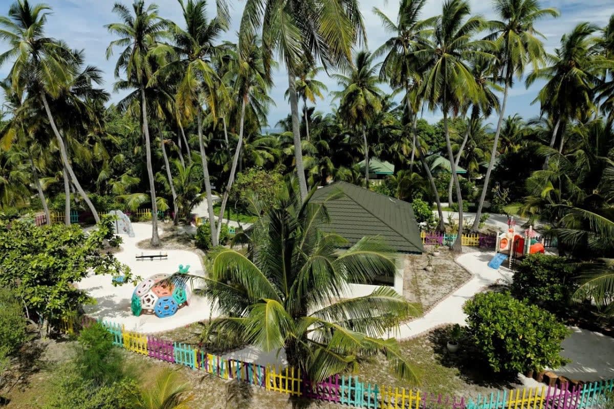 Canareef Resort Maldives 