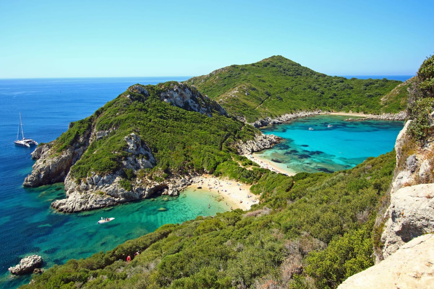 Robolla Beach Aparthotel