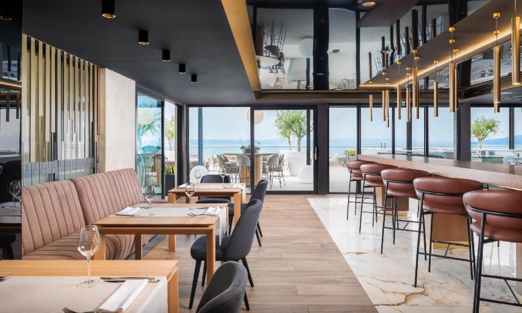 Aminess Khalani Beach Hotel