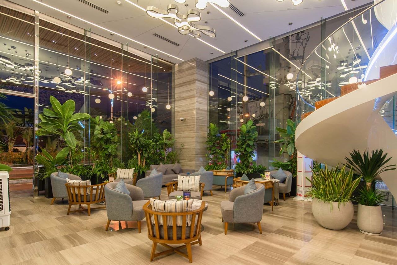 Queen Ann Nha Trang Hotel 