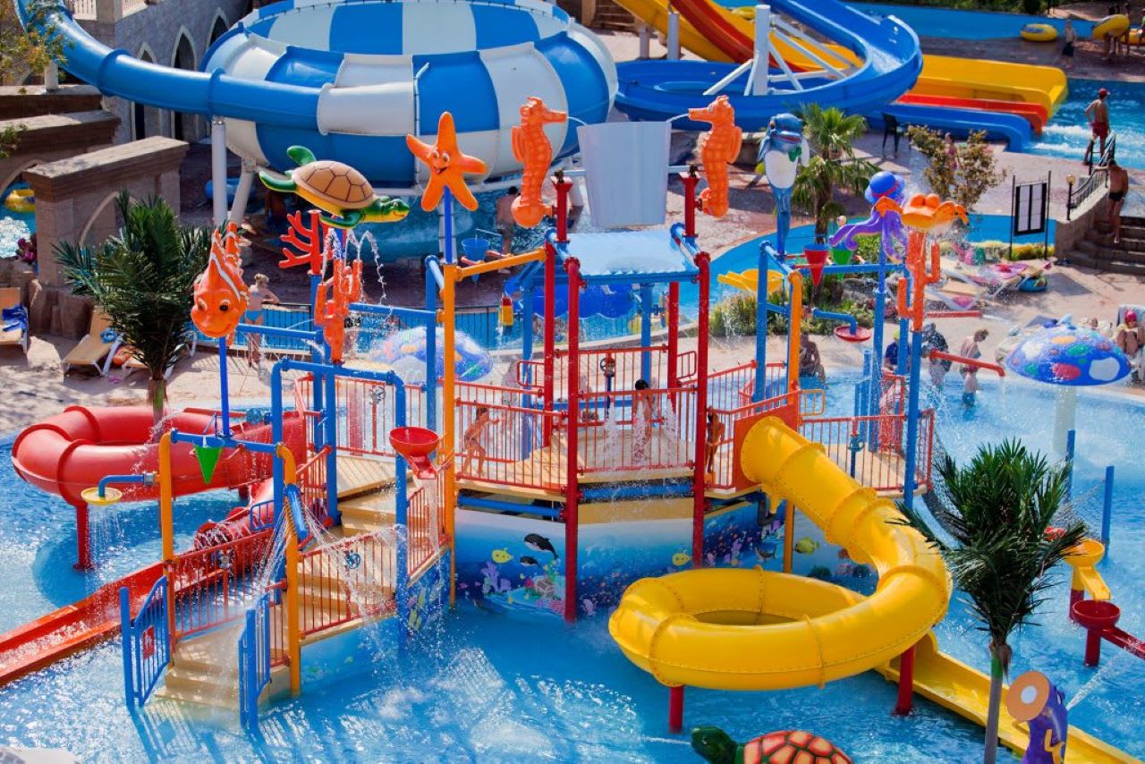 Dit Evrika Beach Club