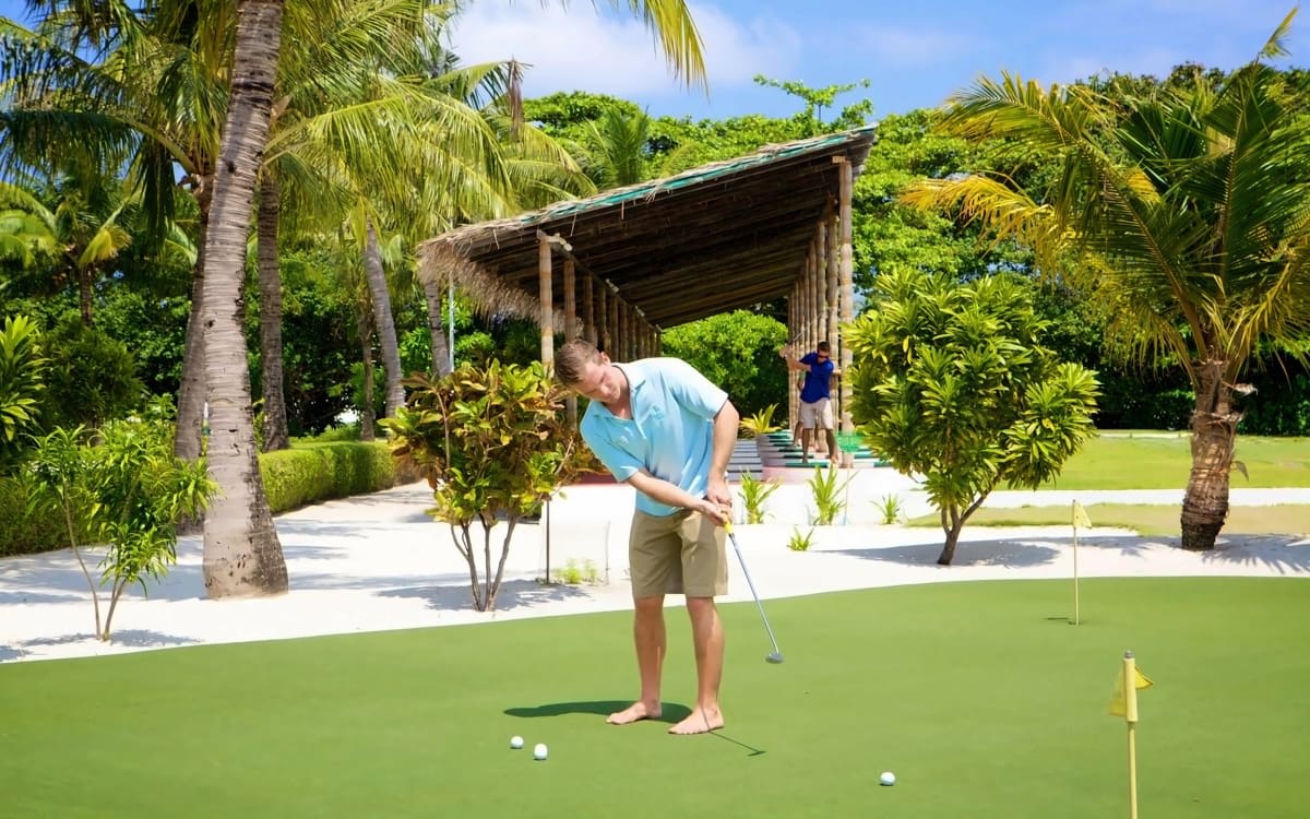 Kuredu Island Resort & Spa 