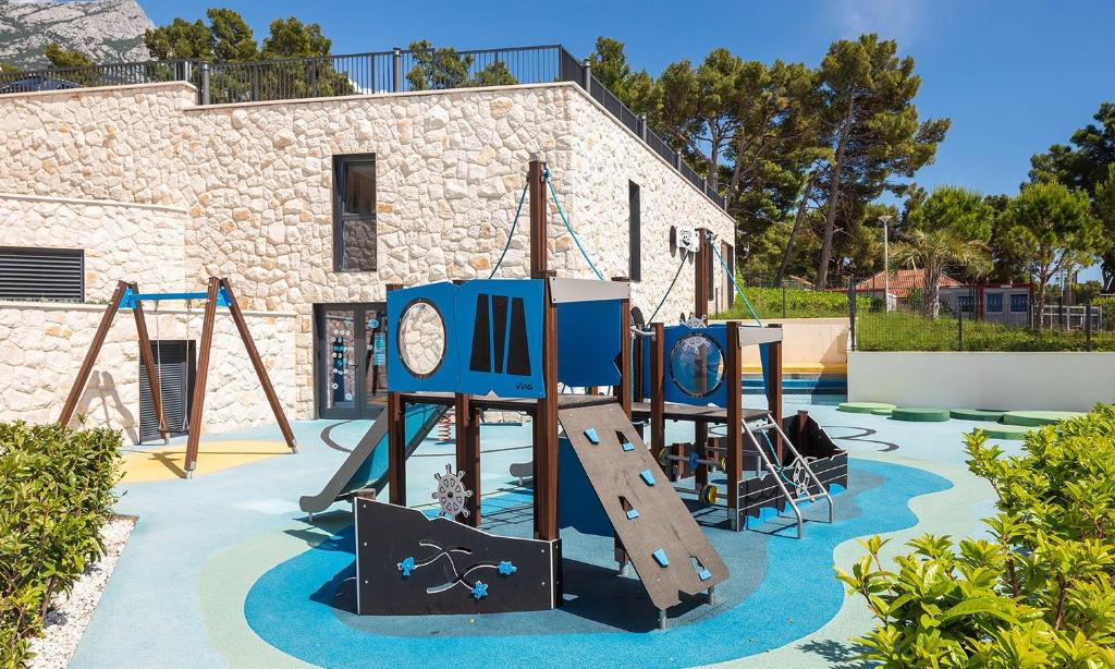 Aminess Khalani Beach Hotel