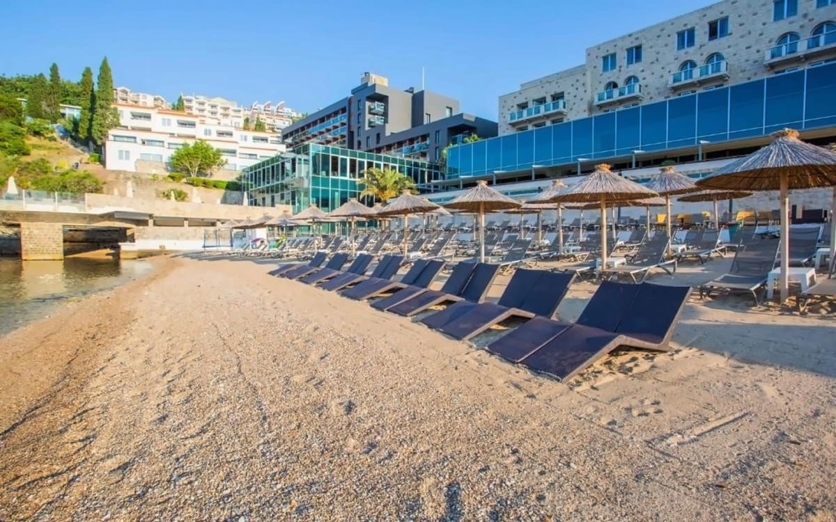 Avala Resort & Villas