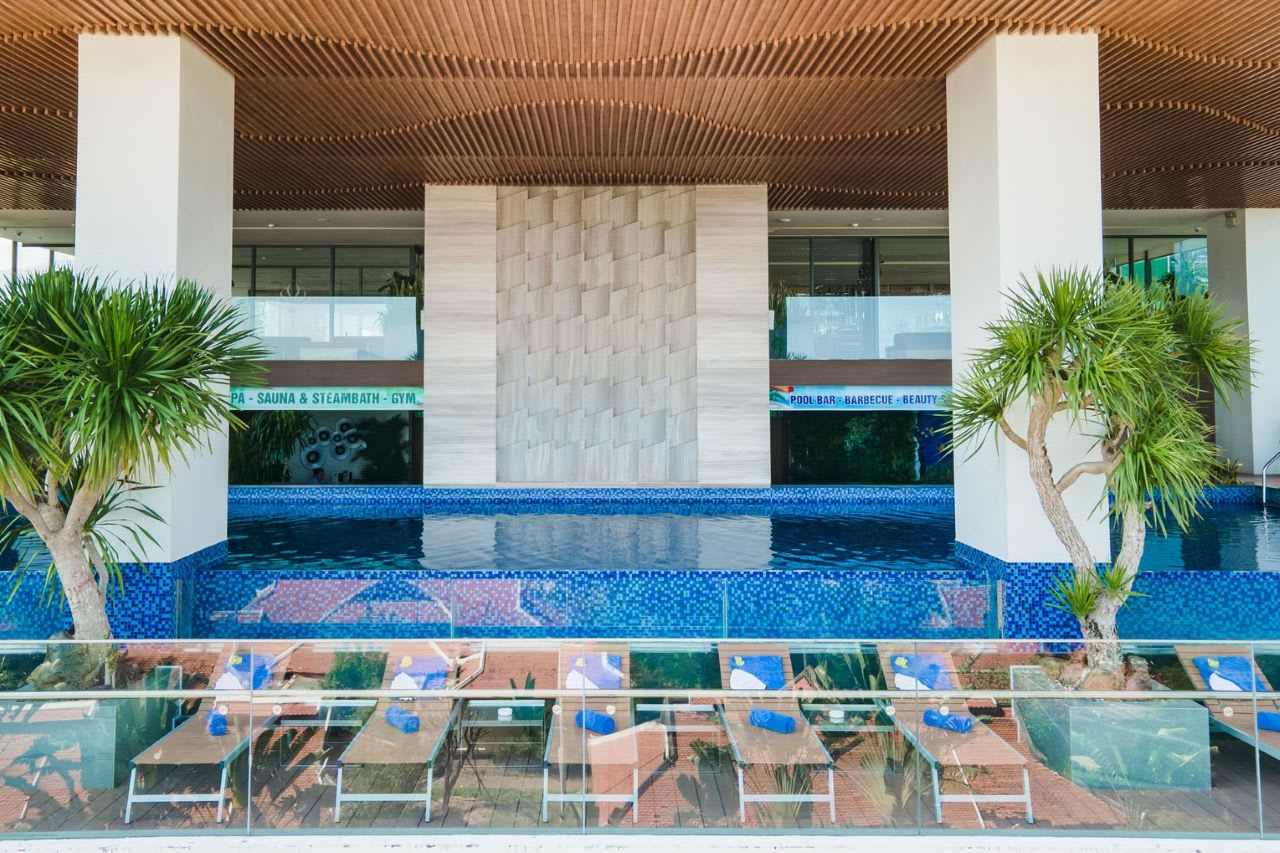 Queen Ann Nha Trang Hotel 