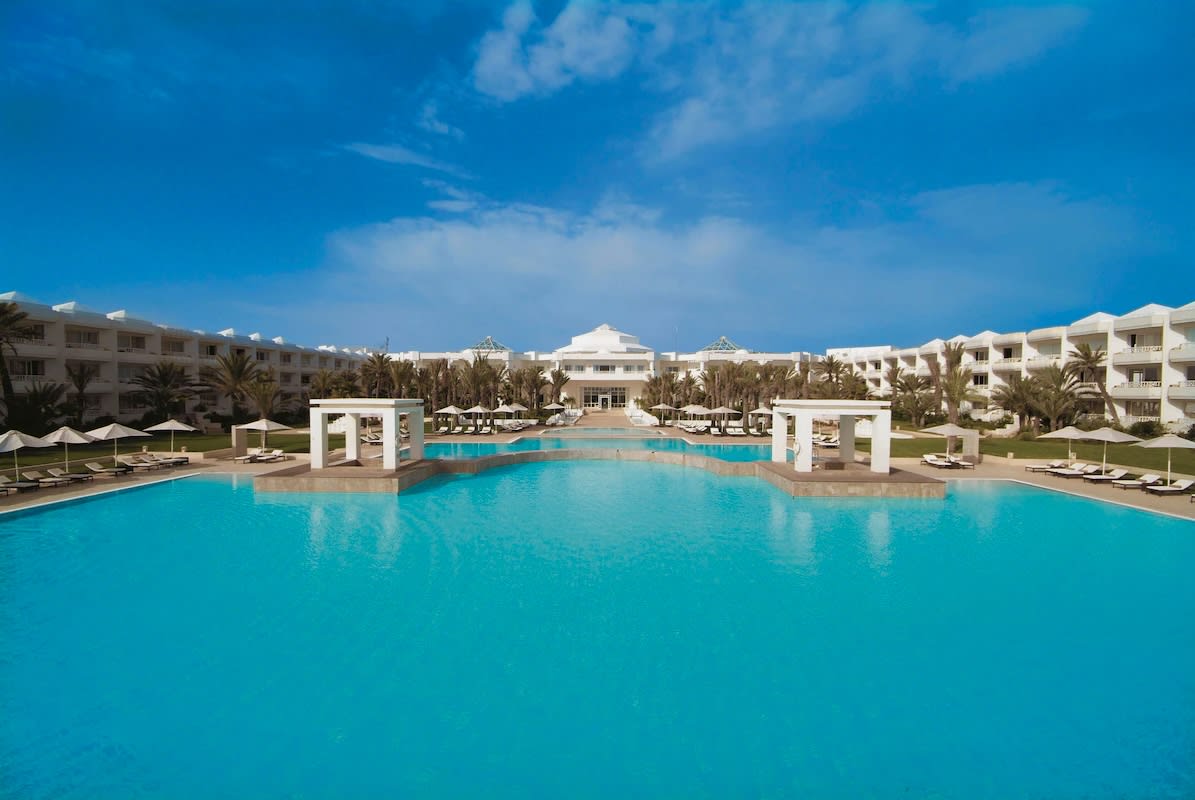 Radisson Blu Palace Resort & Thalasso