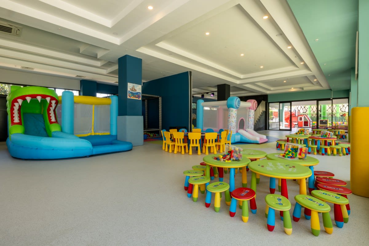 Crystal Waterworld Aqua Collection 