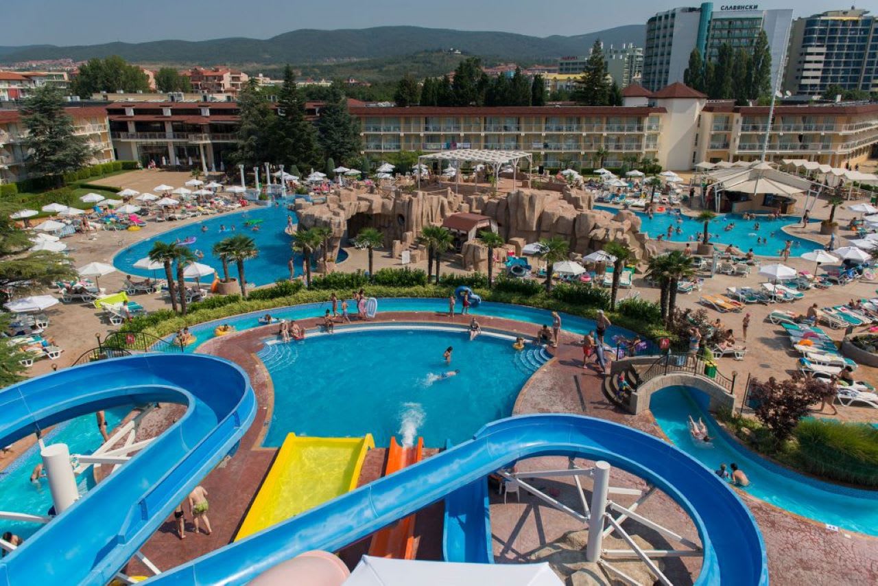 Dit Evrika Beach Club