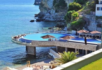 Avala Resort & Villas