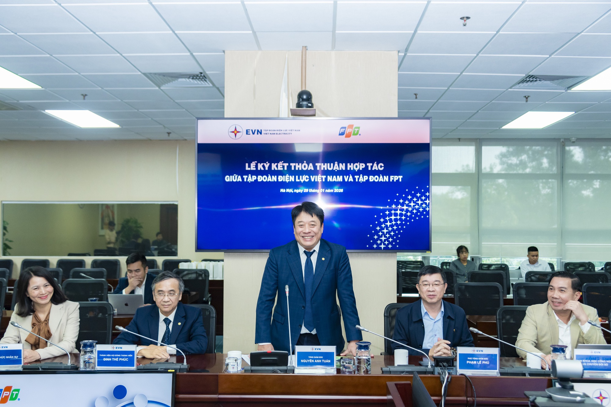 EVN và FPT bắt tay thúc đẩy chuyển đổi số, AI trong ngành điện- Ảnh 2.' type= EVN và FPT bắt tay thúc đẩy chuyển đổi số, AI trong ngành điện- Ảnh 2.' data-author=