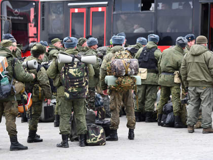 Мэр Казани Ильсур Метшин поручил увеличить городские выплаты по контракту до 300 тыс. рублей