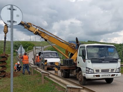 В селе Н. Мичан Мичанского сельского поселения начались работы по освещению региональных дорог.