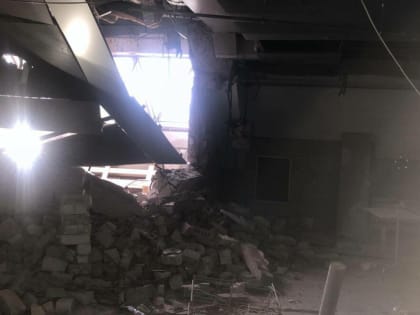 В казанской «Пирамиде» на строителя обрушилась стена