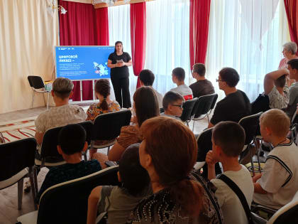 В реабилитационном центре «Возрождение» провели урок по цифровой грамотности