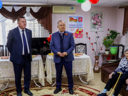 Поздравление тружеников тыла в Тетюшском дом-интернате для престарелых и инвалидов