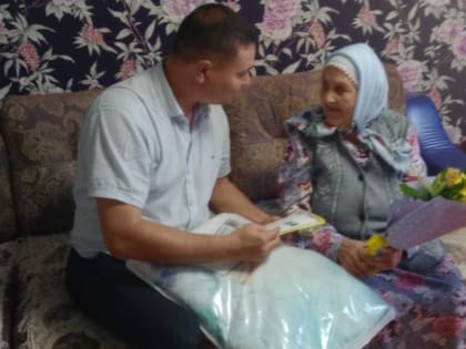 Долгий путь службы: 40 лет преданности в уборке города Агрыз