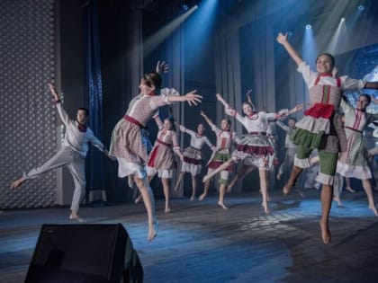 Фестиваль «Созвездие-Йолдызлык» в Бахчисарае: яркое представление юных талантов