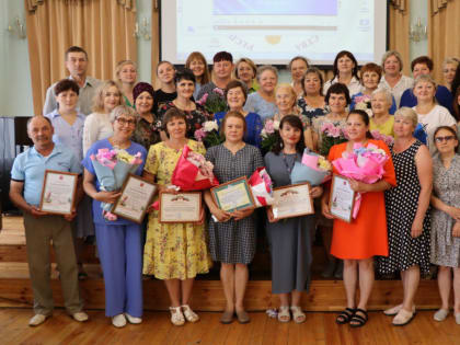 В Тетюшах прошло торжественное мероприятие, посвященное Дню социальных работников