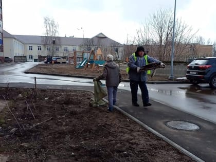 В нашем городе продолжаются средники и субботники