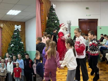 Чтобы сделать зимний отдых школьников приятным и полезным,учащиеся 1 и 2 классов провели мероприятие 