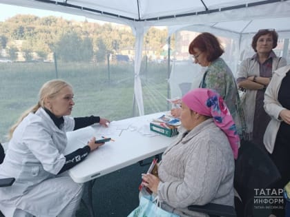 Здоровье на улице: Казанцы проверили свое состояние в 'Двориках здоровья'