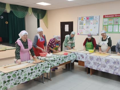 Культурные работники Вахитовского сельского поселения проводят благотворительную акцию