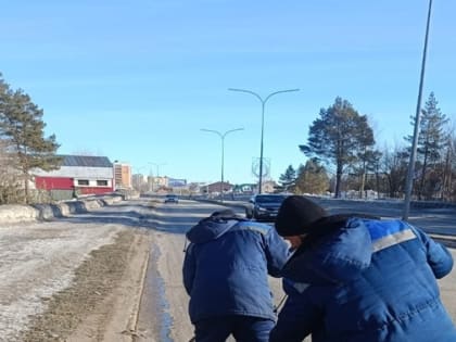 В Елабуге проводят работы по очистке водостоков и ливневых канализаций