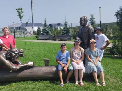 Экскурсия воспитанников  ГКУ “Верхне-Отарский детский дом-интернат, предназначенный для граждан, имеющих психические расстройства” в посёлок городского типа Богатые Сабы