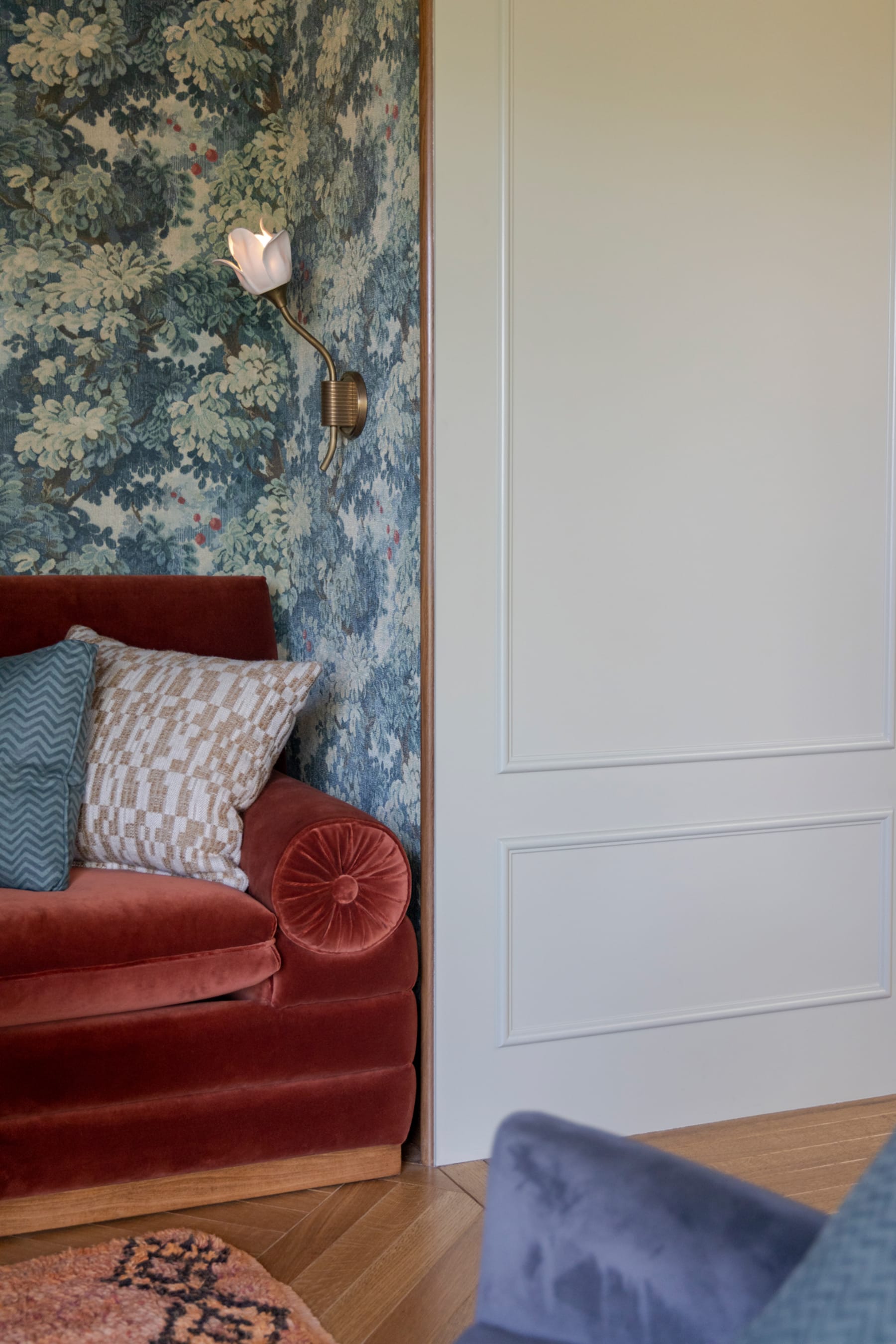 Posy Wall Regular, , additional image number 1