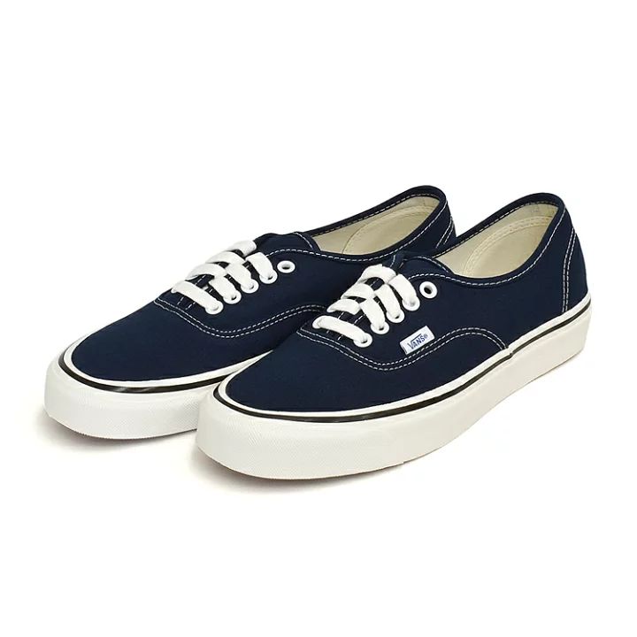 Vans Authentic 44 DX Shoes Black