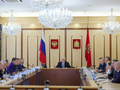 Александр Усс напомним руководителям строительных компаний о значимости  социальных объектов