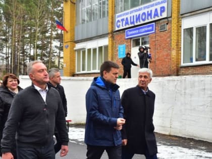 Михаил Котюков в Дивногорске проверил исполнение поручений по обращениям жителей