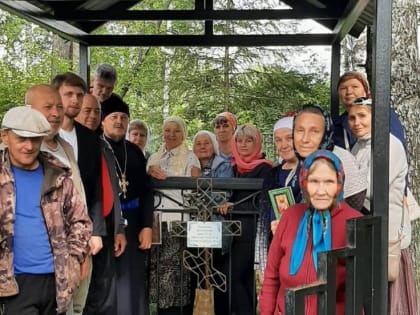 Ачинцы помолились на могиле святителя Василия Кинешемского