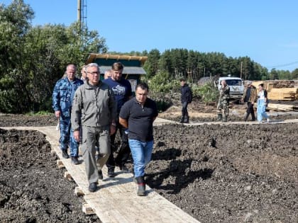 Губернатор Красноярского краям проверил работу лесозаготовительного предприятия