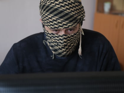 У фельдшера из Ачинска интернет-мошенники выманили более 5 миллионов рублей