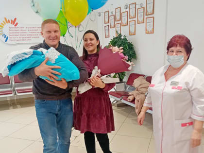 В перинатальном центре Ачинска родился 15-тысячный малыш