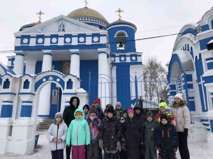 Православные гимназисты побывали в Казанском соборе и посетили волонтёрский центр