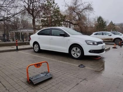 В центре Красноярска с 12 до 14 июля запретят парковку на 4 участках из-за пикника Bellini