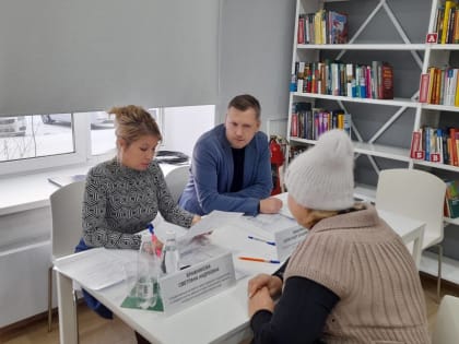 Александр Вишняков принял участие в работе мобильной приемной Губернатора Красноярского края в городе Назарово