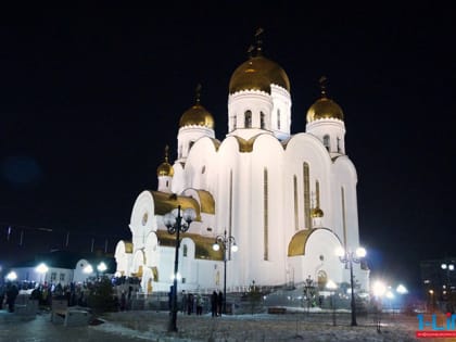 В Храмах Красноярска в ночь на Рождество Христово прошли ночные службы