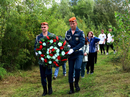 Памятный караул в честь первых строителей