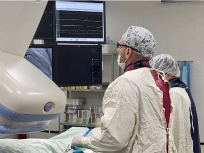 Омича спасли от смерти. Из него достали семисантиметровый тромб