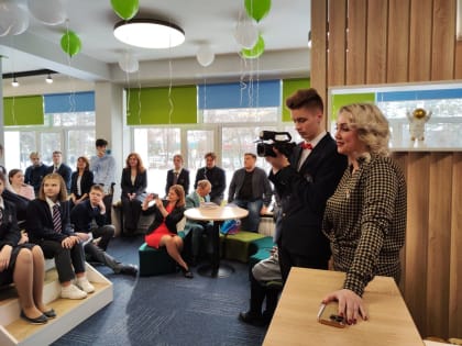 В Гимназии Сосновоборска состоялось торжественное открытие цифровой библиотеки и виртуального школьного музея