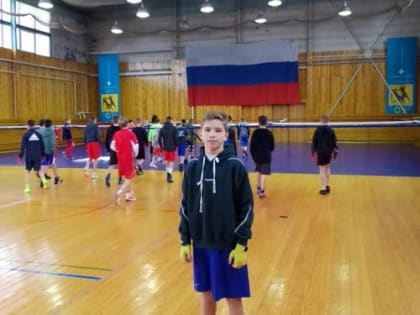 Тимофей Шашкин готовится к соревнованиям по боксу в Чехове