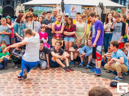 Бесплатные мастер-классы по живописи и танцам проведут для жителей и гостей Красноярска